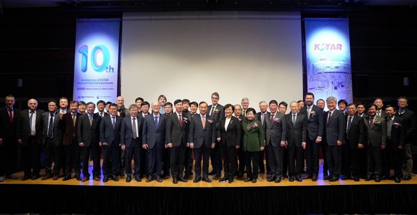 At the Coex Convention & Exhibition Center in Seoul, approximately 300 guests gathered on 20 February to celebrate ten years of successful operation and ~22,000 plasma discharges. (Click to view larger version...)