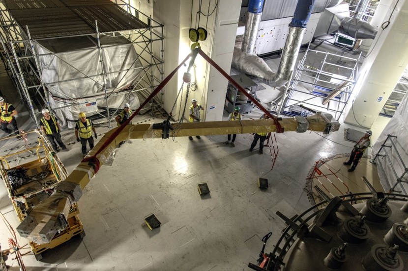 Due to a number of physical obstacles the installation, on Wednesday 4 September, of a 1.5-tonne boomerang-shaped busbar destined for the central solenoid feeder system presented some unique challenges. (Click to view larger version...)